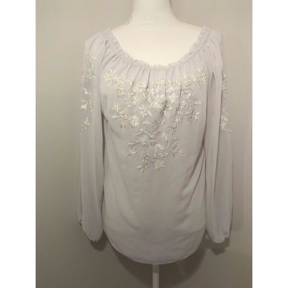 White House Black Market Camilla over the shoulder embroidered light gray blouse - Picture 2 of 9